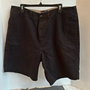 Men’s Chaps shorts size 42.